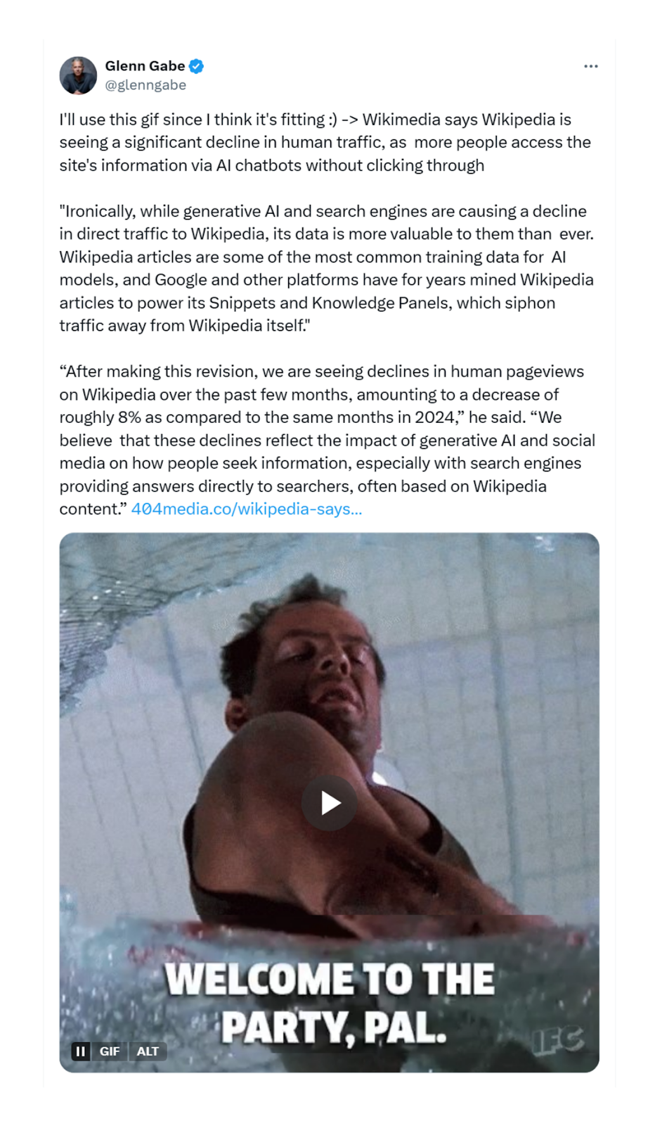 Glenn Gabe discusses AI and site traffic with a post on X.